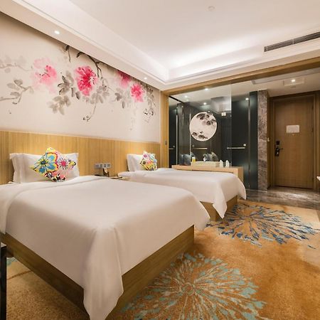Paco Hotel Tаojin Metro Guangzhou - Free Shuttle Bus For Centen Fair Екстер'єр фото