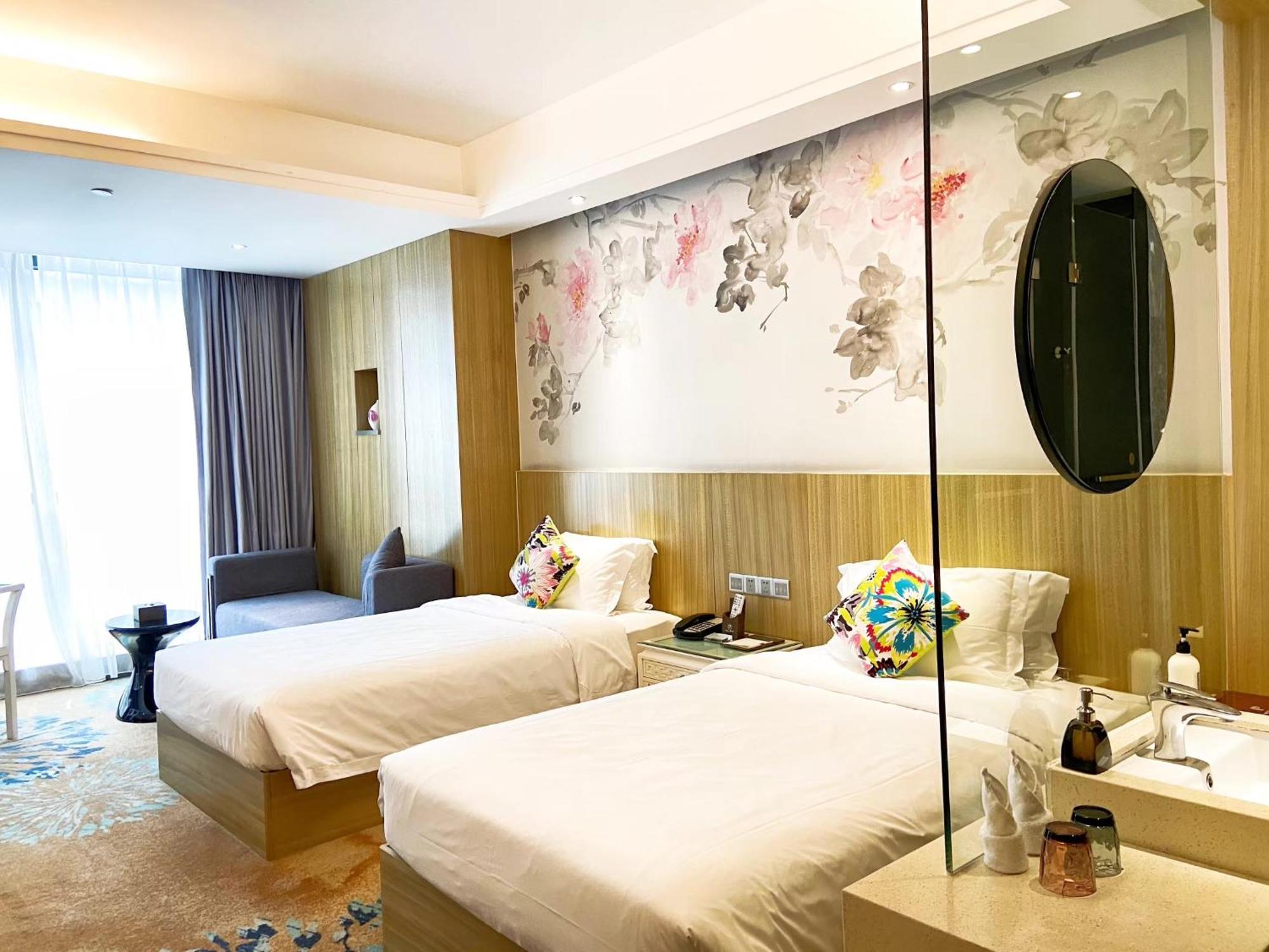 Paco Hotel Tаojin Metro Guangzhou - Free Shuttle Bus For Centen Fair Екстер'єр фото