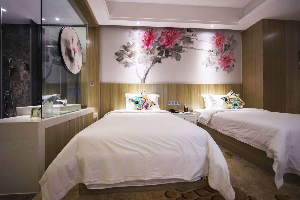 Paco Hotel Tаojin Metro Guangzhou - Free Shuttle Bus For Centen Fair Екстер'єр фото